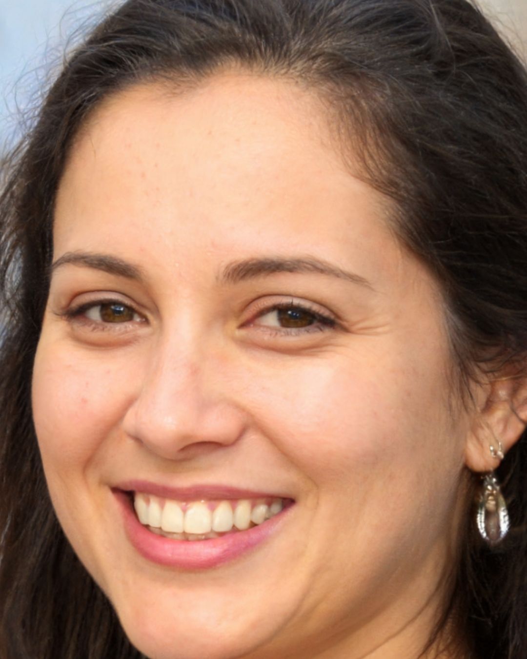 <em>Milena Flores</em>