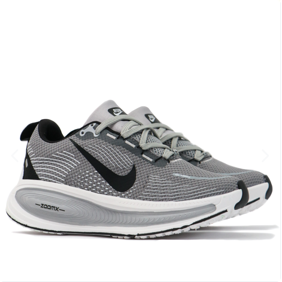 NIKE VOMERO